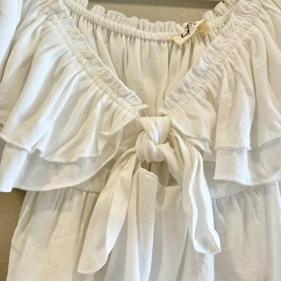 Impressions Boutique Front Tie Top In White Tiered Ruffle Off Shoulder Size M - Picture 3 of 8